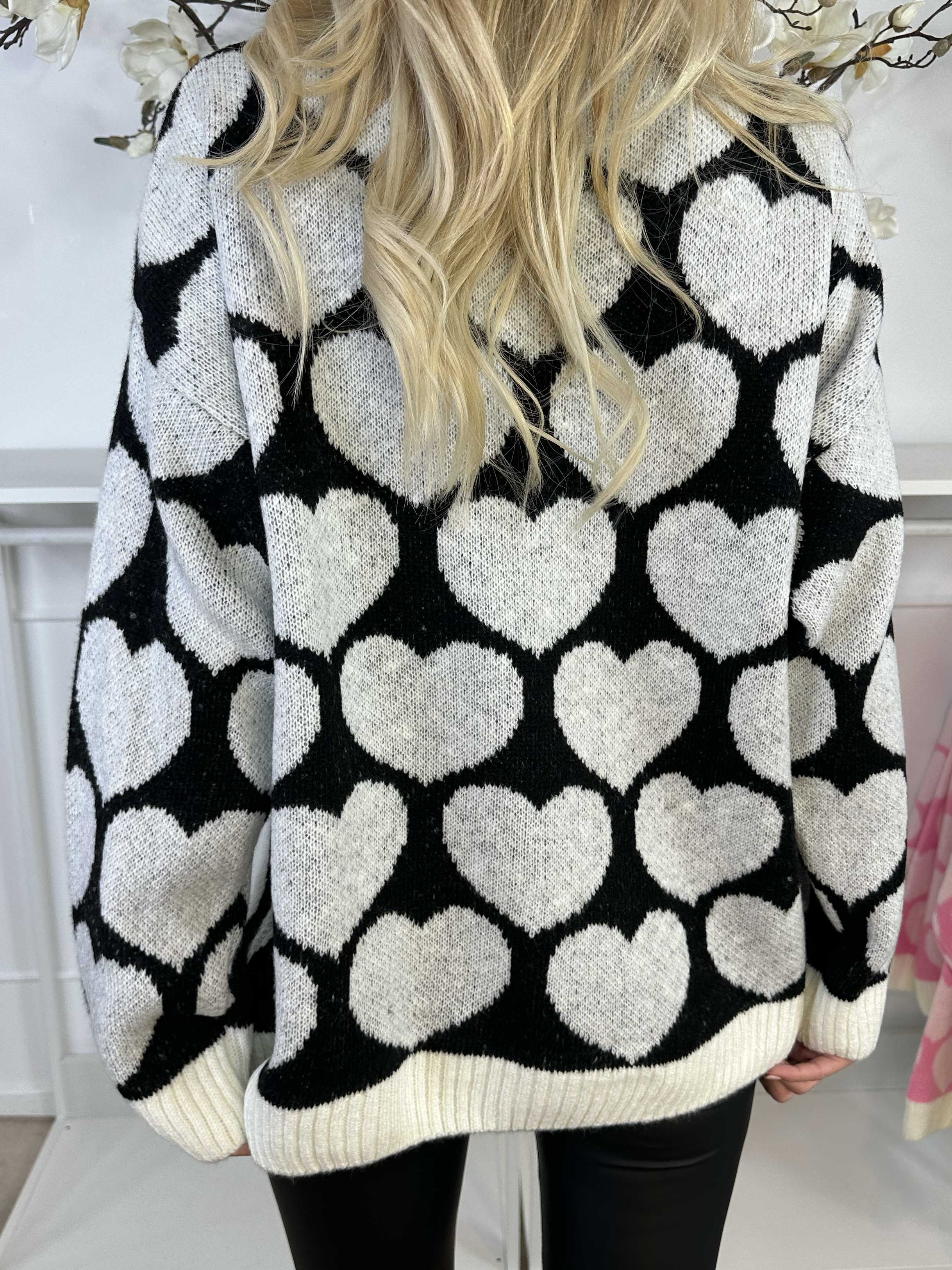 Saidy - Tjock stickad blus med hjärtan